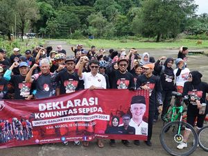 Sahabat Ganjar Sosialisasi Keselamatan Berkendara ke Ojol di Gresik
