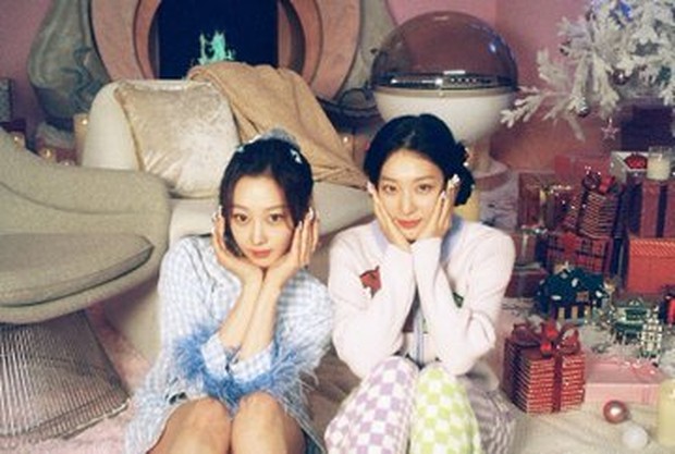 Seul Gi Red Velvet dan Giselle aespa/Foto: Official Twitter @aespa_official Seul Gi dan Giselle