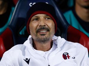 Mihajlovic Dimakamkan, Mancini-Stankovic Jadi Pembawa Peti Jenazah Mihajlovic Dimakamkan, Mancini-Stankovic Jadi Pembawa Peti Jenazah