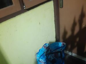 Tas Mencurigakan Ditemukan di Cipinang Jaktim, Dipastikan Bukan Bom Tas Mencurigakan Ditemukan di Cipinang Jaktim, Dipastikan Bukan Bom