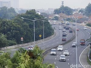 Volume Kendaraan Keluar Jabodetabek Meningkat Jelang Natal