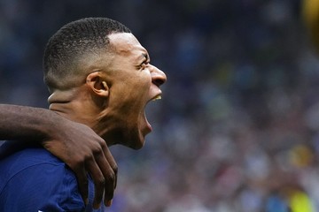 Rekor Sepatu Emas Piala Dunia: Kane dan Mbappe di Ambang Sejarah
