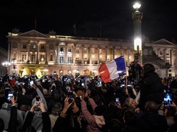 Penampakan Paris Berkilau Sambut Kepulangan Mbappe CS