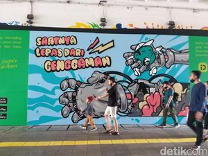 6 Street Artist Indonesia Pamer Karya di Terowongan Kendal 6 Street Artist Indonesia Pamer Karya di Terowongan Kendal