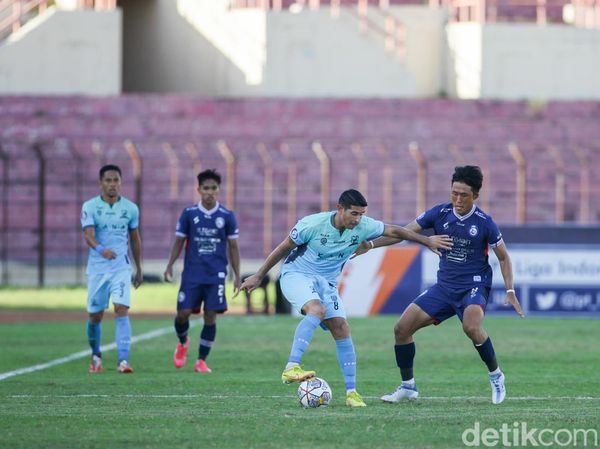 Madura United Bungkam Arema FC 2-0