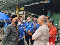 Bupati Gus Yani Sorot Buruknya Kebersihan Pasar Baru Gresik
