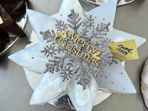 Cari Hampers Natal? Di 5 Tempat Ini Ada Puding hingga Pastel Tutup Enak