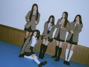 Ditto Bawa NewJeans Raih Perfect All-Kill untuk Pertama Kalinya Ditto Bawa NewJeans Raih Perfect All-Kill untuk Pertama Kalinya