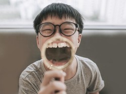 Moms, Begini Cara Biar Anak Nggak Nge-reog Saat Dibawa ke Dokter Gigi