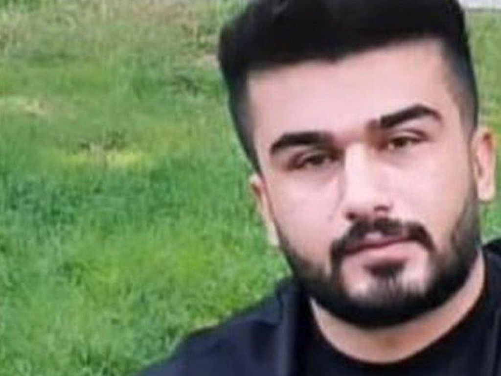 Keluarga Demonstran Iran Temukan Tanda Penyiksaan pada Jenazah Keluarga Demonstran Iran Temukan Tanda Penyiksaan pada Jenazah