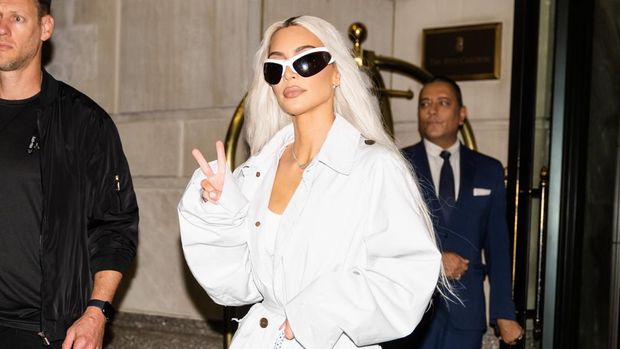 NEW YORK, NEW YORK - NOVEMBER 01: Kim Kardashian is seen in Midtown on November 01, 2022 in New York City. (Photo by Gotham/GC Images)