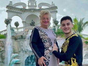 Viral Nenek 76 Tahun Dinikahi Remaja Usia 19, Kini Hamil Bayi Perempuan Viral Nenek 76 Tahun Dinikahi Remaja Usia 19, Kini Hamil Bayi Perempuan