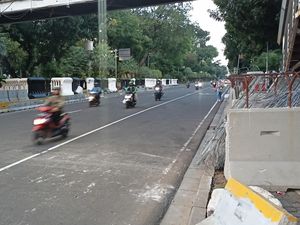 Massa Demo di Patung Kuda Bubar, Lalin Arah Istana Kembali Dibuka