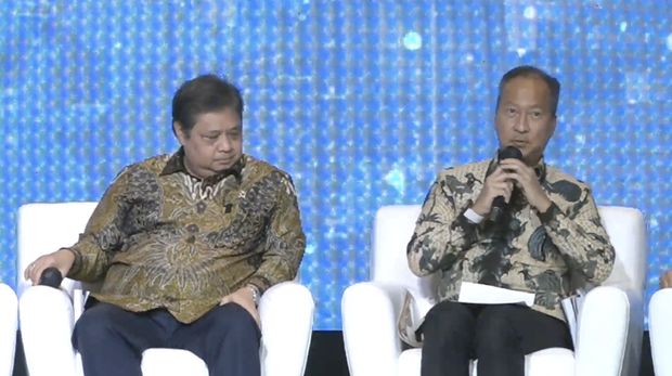 Menteri Perindustrian Agus Gumiwang Kartasasmita Saat Peluncuran Buku Penanganan Covid-19 dan Program Pemulihan Ekonomi Nasional 2022 (Tangkapan layar via Youtube PerekonomianRI)