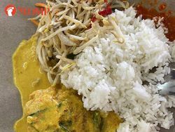 Beli Nasi Padang Zonk Seharga Rp 63 Ribu, Netizen Ini Kecewa Berat!