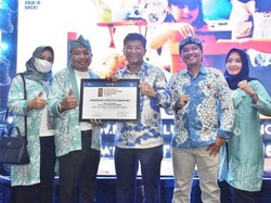 Pemkab Sumedang Raih Penghargaan Pemberdayaan UMKM dari Mark Plus Inc