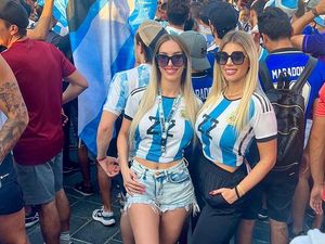 Terungkap Wanita yang Topless di Piala Dunia 2022 Qatar, Terancam Penjara