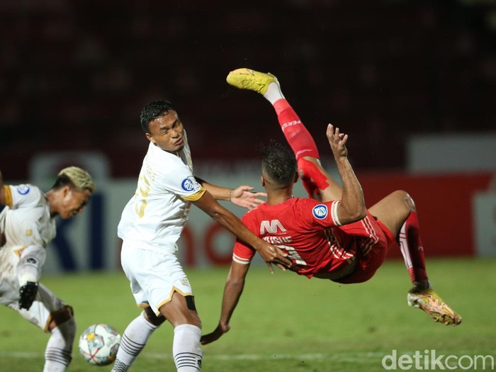 Persija Vs Dewa United