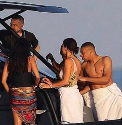 Potret Diduga Mbappe dan Ines Rau