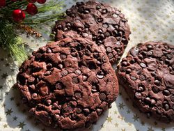 Resep Chocolate Fudge Cookies yang Renyah Manis Buat Suguhan Natal