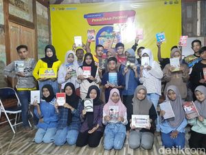 Kagetnya Pengelola Perpustakaan Desa di Blora Dikirimi Buku Gibran