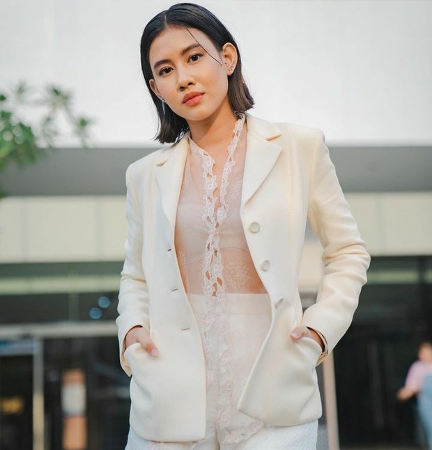 Shenina Cinnamon/Foto: Instagram @shenacinnamon 3 Artis Indonesia yang Tampil dengan Rambut Pendek di Tahun 2022