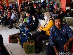 Lokasi Vaksin COVID-19 di Terminal dan Stasiun Jelang Libur Nataru