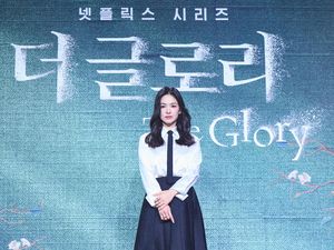 Pesona Song Hye Kyo hingga Lee Do Hyun di Jumpa Pers The Glory