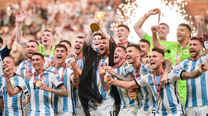 Pesan Natal Timnas Argentina: Trofi Piala Dunia Jadi Kado! Pesan Natal Timnas Argentina: Trofi Piala Dunia Jadi Kado!