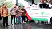 Wakaf Ambulans untuk Masyarakat Tulang Bawang Lampung