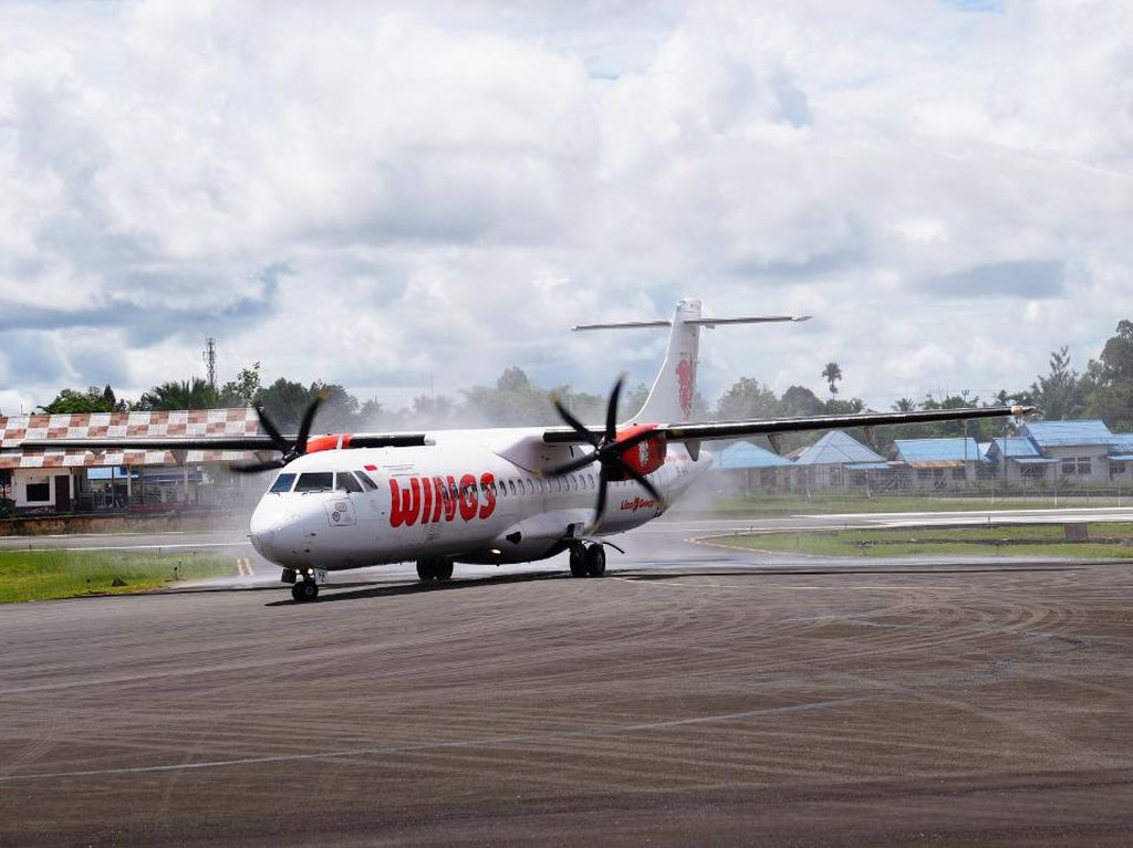 Bercanda Bawa Bom di Pintu Pesawat, Penumpang Wings Air Ditangkap Bercanda Bawa Bom di Pintu Pesawat, Penumpang Wings Air Ditangkap