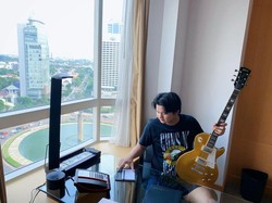 Dari Masinis KRL, Angger Bayu Aji Coba Jadi Musisi