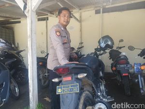 Ini Sosok Polisi yang Hadang Seorang Diri Bus Jaya Utama Lawan Arus di Gresik Ini Sosok Polisi yang Hadang Seorang Diri Bus Jaya Utama Lawan Arus di Gresik