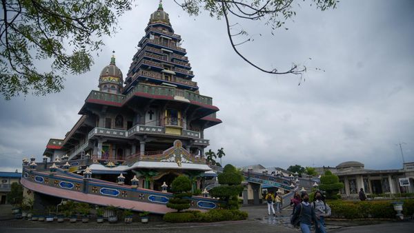 Potret Gereja Katolik di Medan yang Lebih Mirip Kuil