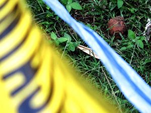 Ini Benda Mirip Granat yang Ditemukan di Bogor Ini Benda Mirip Granat yang Ditemukan di Bogor