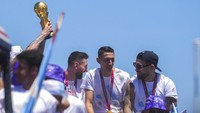 Rute parade awalnya dimulai dari markas Federasi Sepak Bola Argentina (AFA) dan akan berakhir di Monumen Obelisco. (AP Photo/Natacha Pisarenko)  