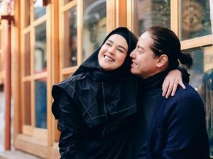 Roger dan Cut Meyriska Geram ke Pengasuh: Anak Dikasih Nasi Basi-Tangan Dijepit Roger dan Cut Meyriska Geram ke Pengasuh: Anak Dikasih Nasi Basi-Tangan Dijepit