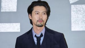8 Foto Hyun Bin Tampil Brewokan Setelah Jadi Ayah dari Anak Son Ye Jin