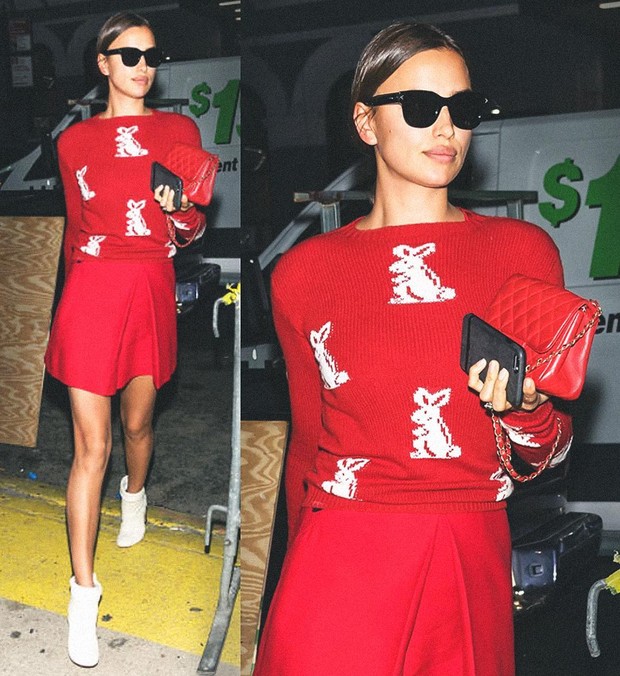 Gaun merah ala supermodel dunia untuk pesta malam Natal