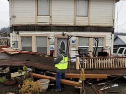 Gempa M 6,4 di California Tewaskan 2 Orang, Pasokan Listrik Terputus