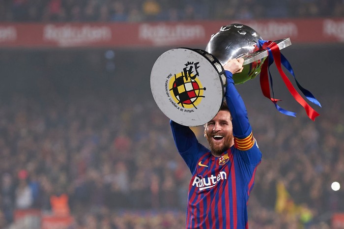 Lionel Messi of Barcelona celebrates after Barcelona won their 26th league title at the end of the Spanish League football match between Barcelona and Levante at the Camp Nou stadium in Barcelona on April 27, 2019 (Photo by Jose Breton/NurPhoto via Getty Images)