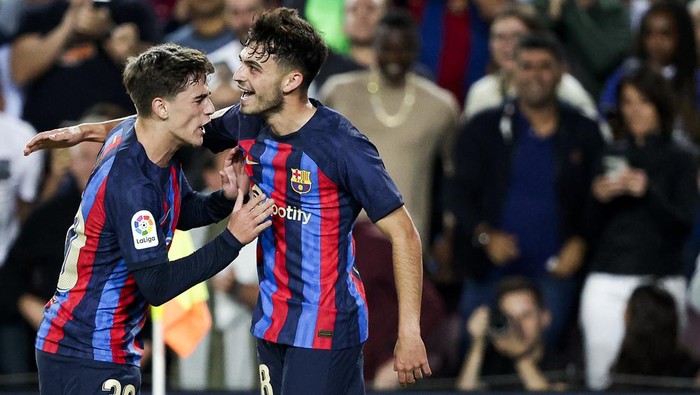 BARCELONA, SPAIN - OCTOBER 9: Pedri Gonzalez of FC Barcelona celebrates goal 1-0 with Gavi of FC Barcelona during the La Liga Santander  match between FC Barcelona v Celta de Vigo at the Spotify Camp Nou on October 9, 2022 in Barcelona Spain (Photo by David S. Bustamante/Soccrates/Getty Images)