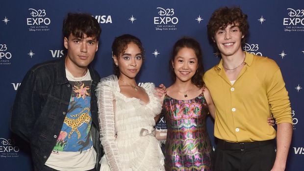 ANAHEIM, CALIFORNIA - SEPTEMBER 10: (L-R) Jamie Flatters, Bailey Bass, Trinity Bliss, and Jack Champion attend D23 Expo 2022 at Anaheim Convention Center in Anaheim, California on September 10, 2022.   Alberto E. Rodriguez/Getty Images for Disney/AFP (Photo by Alberto E. Rodriguez / GETTY IMAGES NORTH AMERICA / Getty Images via AFP)