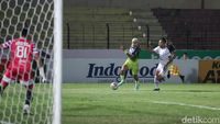 Persib Bandung Tekuk Persita Tangerang 1-0