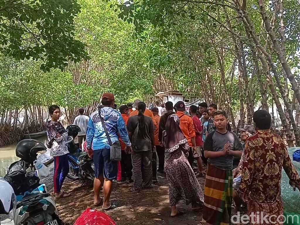 Perahu Terbalik di Tugurejo Semarang, Seorang Pemancing Hilang