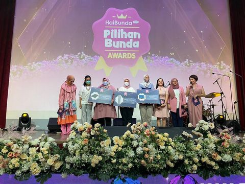 Kemeriahan pilihan bunda awards