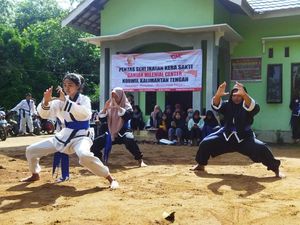 Lestarikan Kesenian, Relawan Ganjar Gelar Pentas Silat Kera Sakti Lestarikan Kesenian, Relawan Ganjar Gelar Pentas Silat Kera Sakti
