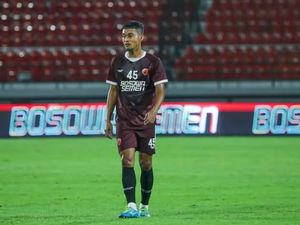Mencoba untuk Setia, Akbar Tanjung Bertahan di PSM Makassar Mencoba untuk Setia, Akbar Tanjung Bertahan di PSM Makassar