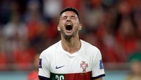 Ramos diyakini akan menjadi penyerang inti PSG musim depan menggantikan Kylian Mbappe yang enggan memperpanjang kontrak dan kini masuk daftar jual. Selagi menunggu peminat, ia dibekukan dari tim utama. (Getty Images/Soccrates Images)