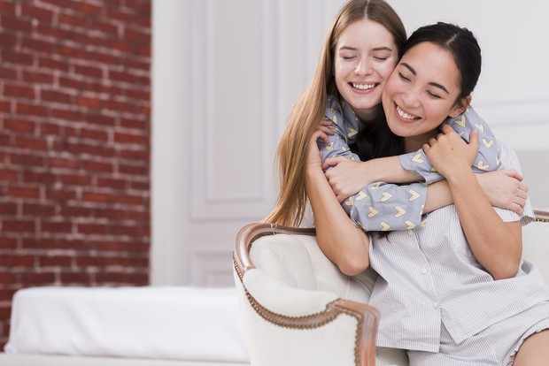 Cari dukungan dari support system untuk bisa terbebas dari jerat love bombing